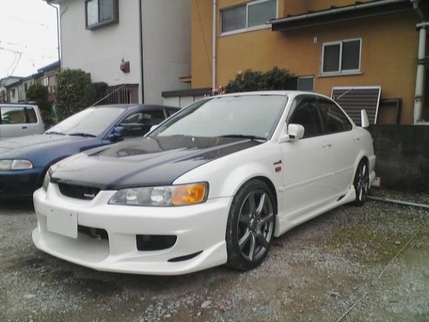 Накладки на пороги "C-West" Honda Accord/Torneo (CF3, CF4, CF5) купить недорого с доставкой в Чебоксары