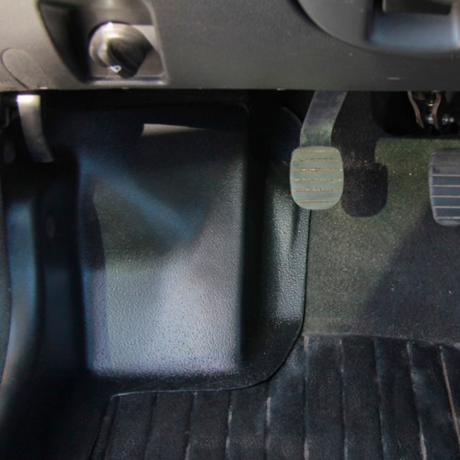 Накладки на ковролин передние "АртФорм" для Renault Duster (2011-2015 г.в.) 2 штуки купить недорого с доставкой в Чебоксары