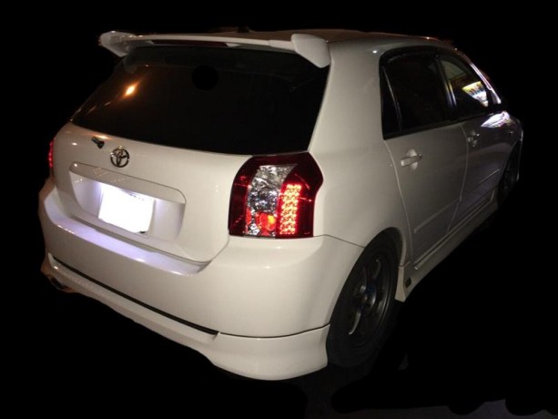 Накладки-уши на спойлер "C-One" Toyota Corolla Runx / Allex купить недорого с доставкой в Чебоксары
