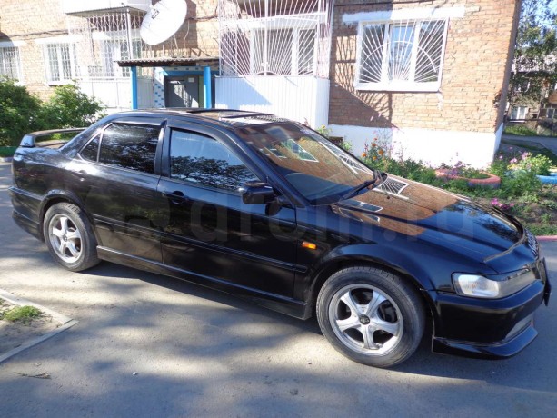 Накладки на пороги "Euro-R" Honda Accord/Torneo (Кузова CF3, CF4, CF5) купить недорого с доставкой в Чебоксары