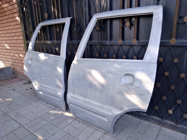 Комплект задних стеклопластиковых дверей для B@3 2123 "Chevrolet Niv@" купить недорого с доставкой в Чебоксары
